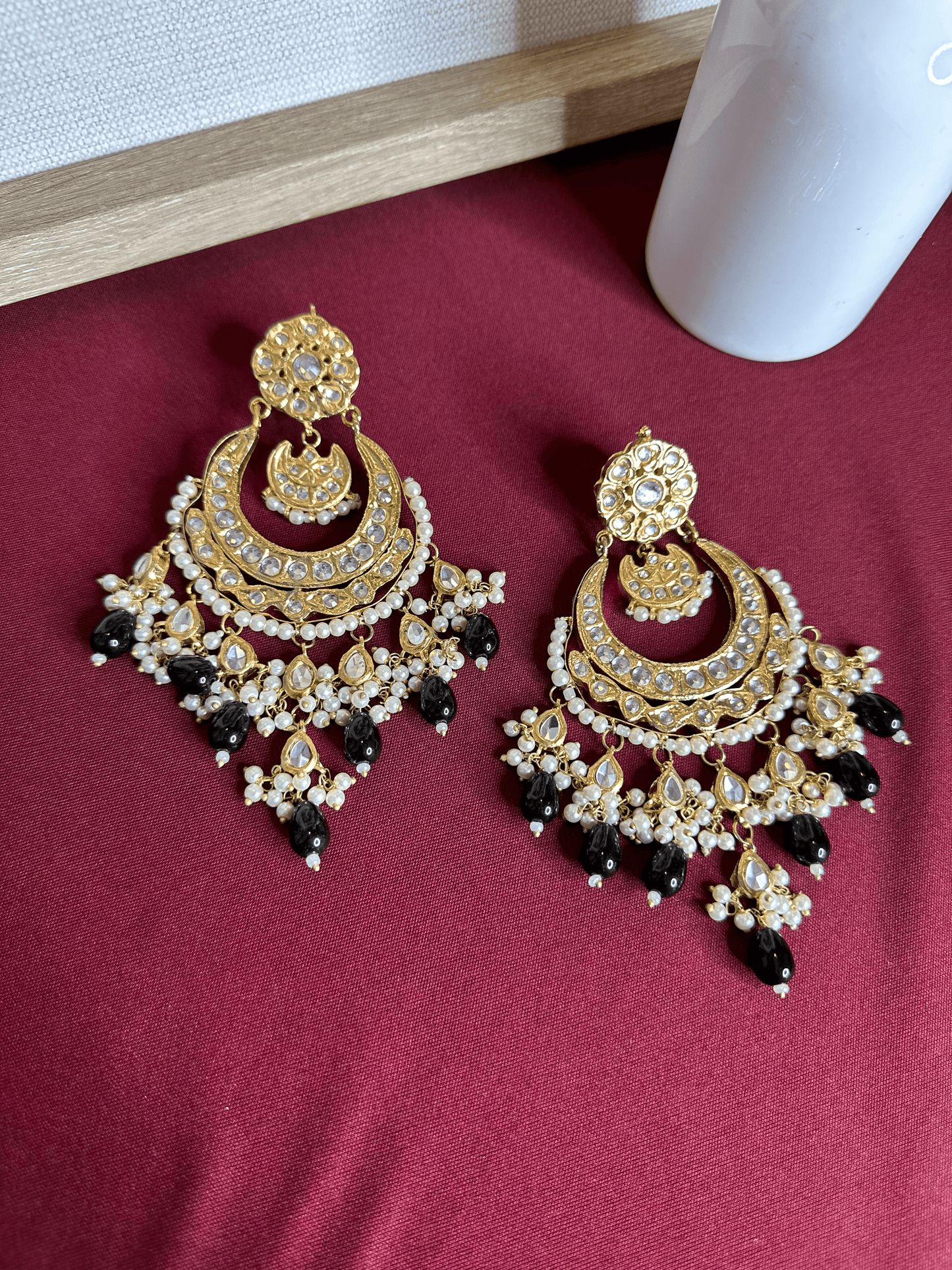 Hazira Jhumka (black )